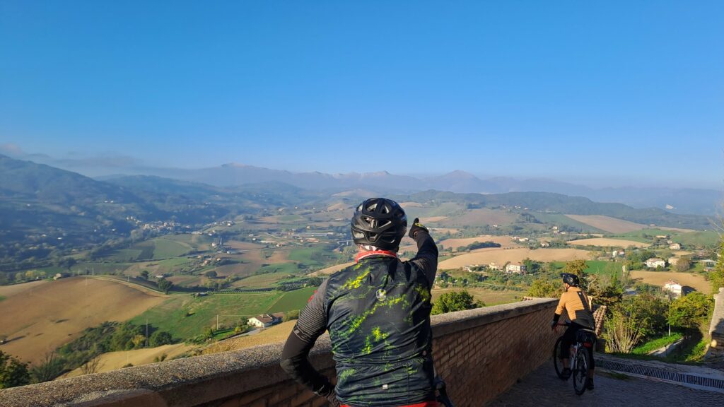 Montedinove panorama