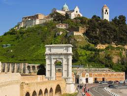 Arco Traiano